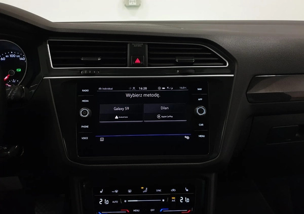 Volkswagen Tiguan cena 134999 przebieg: 141000, rok produkcji 2021 z Głuszyca małe 781